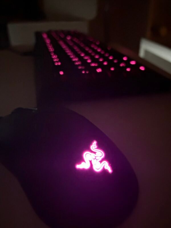 Razer LED Gaming Set: Razer Cynosa Lite Tastatur und Razer Viper Maus gebraucht – Bild 2