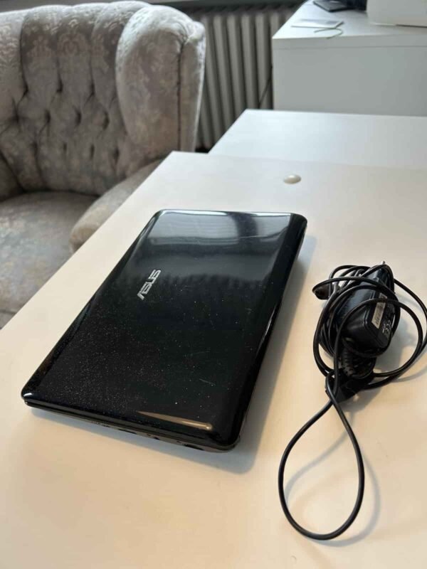 Asus Eee Pc R105D Netbook Windows 10 Laptop mit Ladekabel – Bild 2