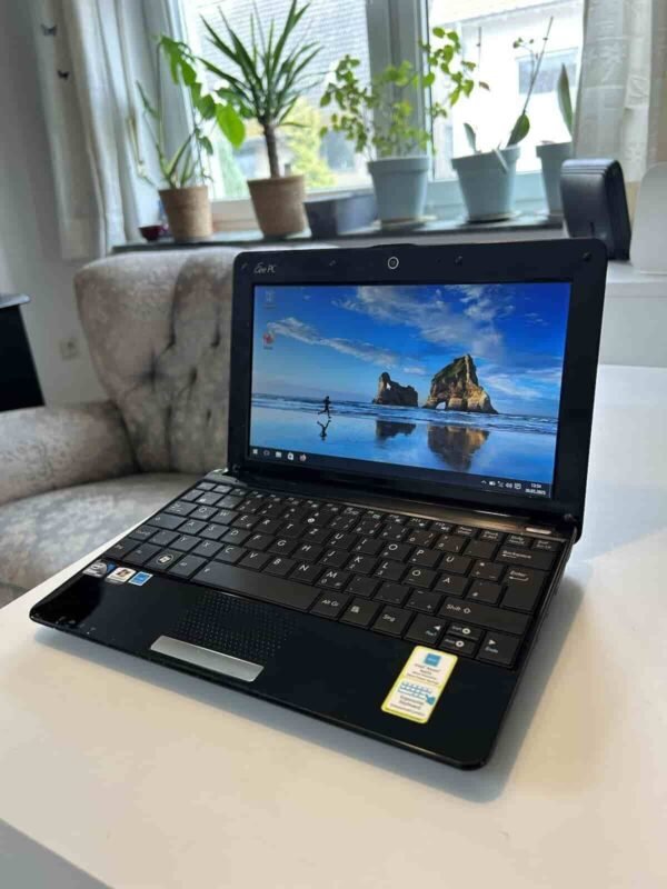 Asus Eee Pc R105D Netbook Windows 10 Laptop mit Ladekabel